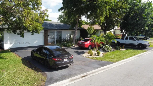 $3,850 | 7951 Northwest 37th Drive, Coral Springs, FL 33065