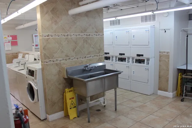 $1,225 | 8401 North New Braunfels Avenue, Unit 331, San Antonio, TX 78209