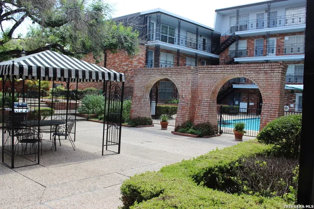 $1,225 | 8401 North New Braunfels Avenue, Unit 331, San Antonio, TX 78209