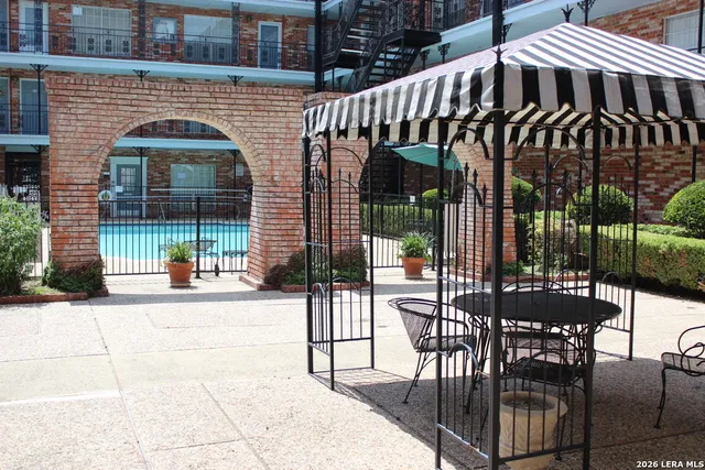 $1,225 | 8401 North New Braunfels Avenue, Unit 331, San Antonio, TX 78209