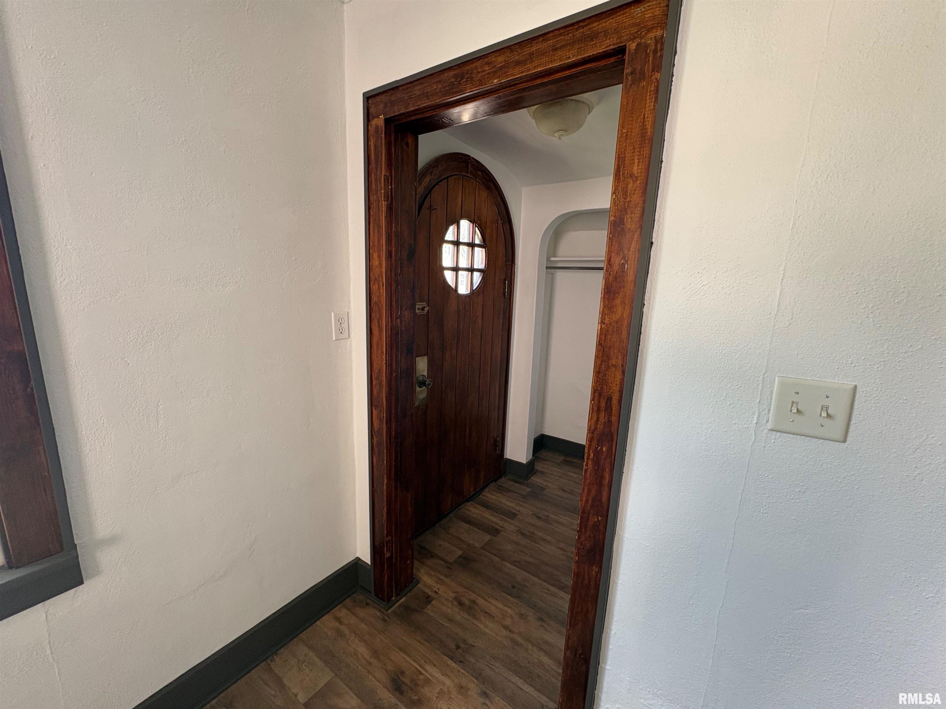 714 East Ash Street Canton, IL 61520 - Photo 13 of 40