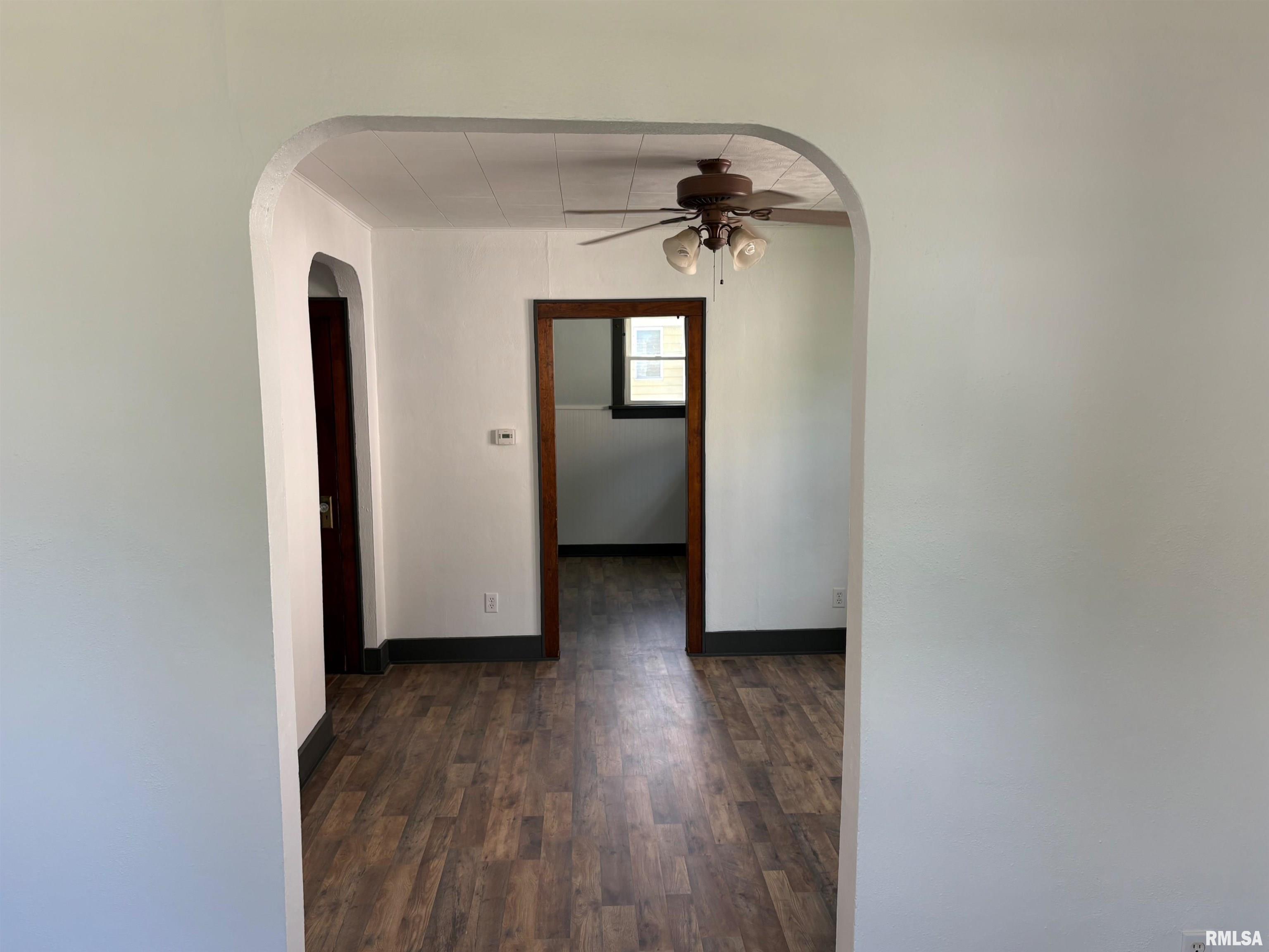 714 East Ash Street Canton, IL 61520 - Photo 15 of 40