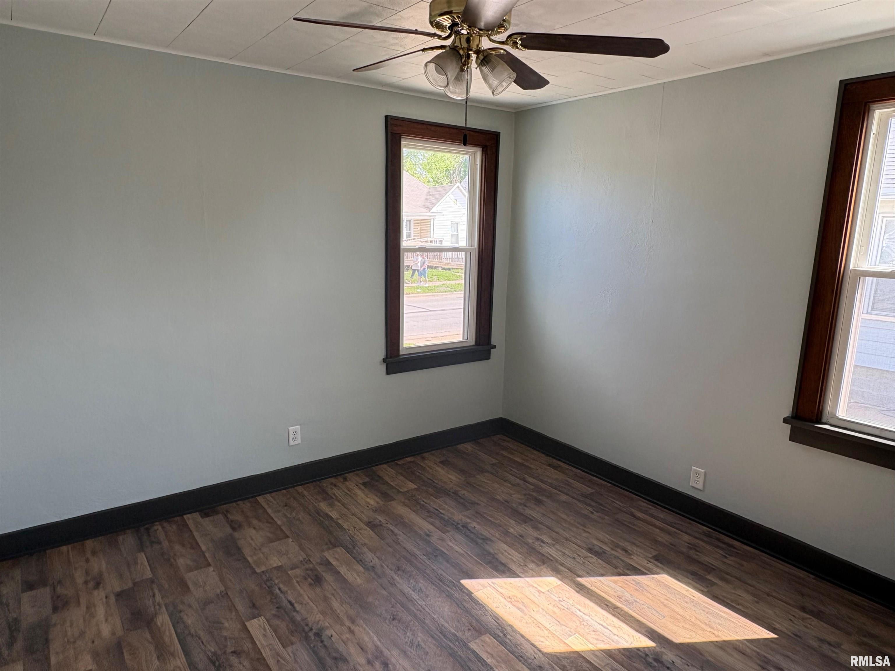 714 East Ash Street Canton, IL 61520 - Photo 19 of 40