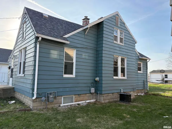 $90,000 | 714 East Ash Street, Canton, IL 61520