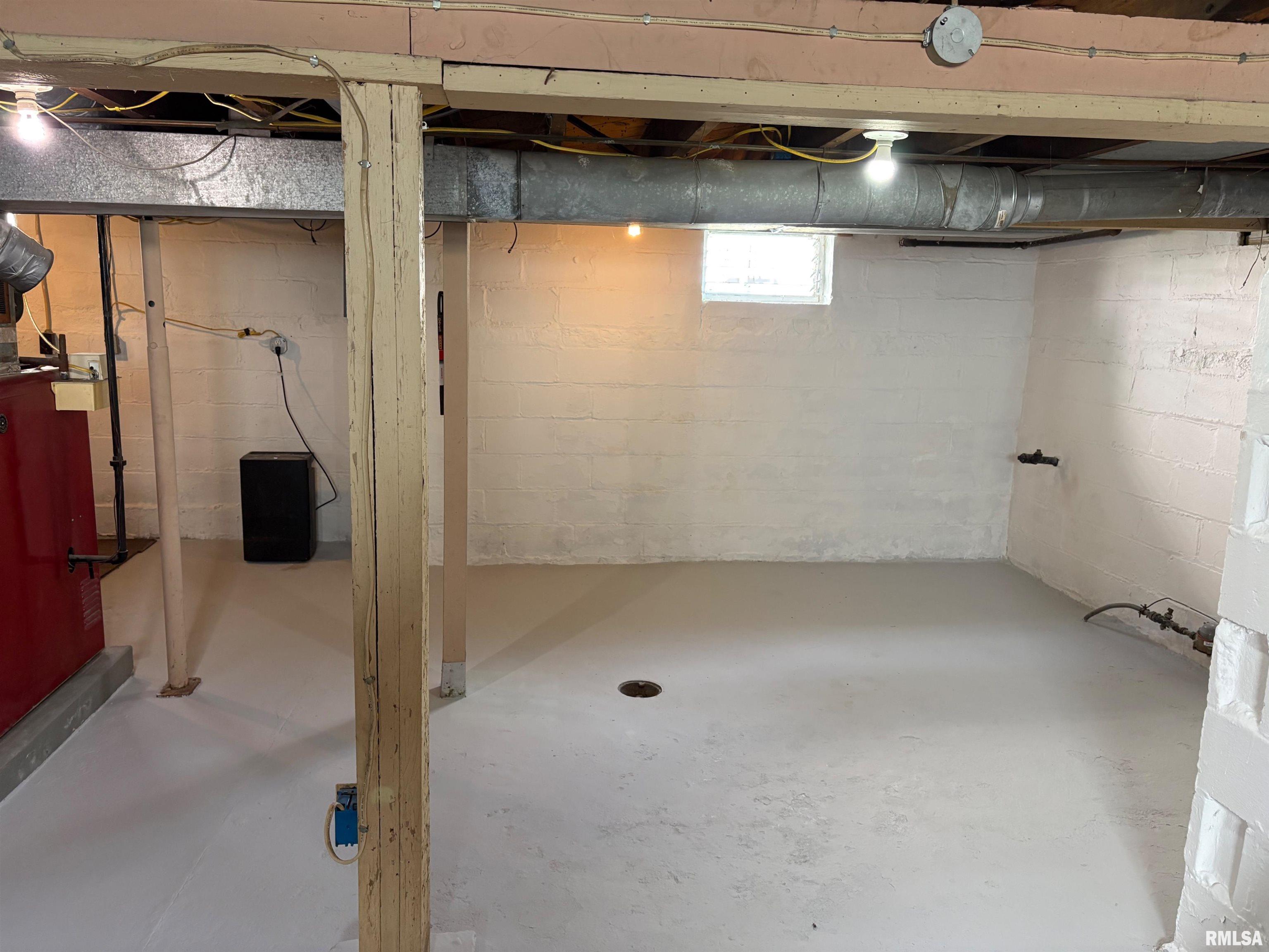 714 East Ash Street Canton, IL 61520 - Photo 33 of 40