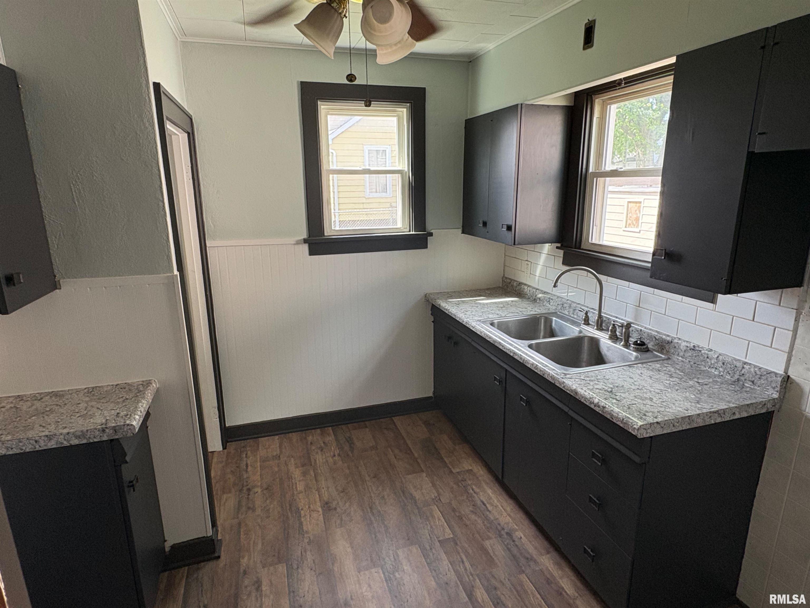 714 East Ash Street Canton, IL 61520 - Photo 7 of 40