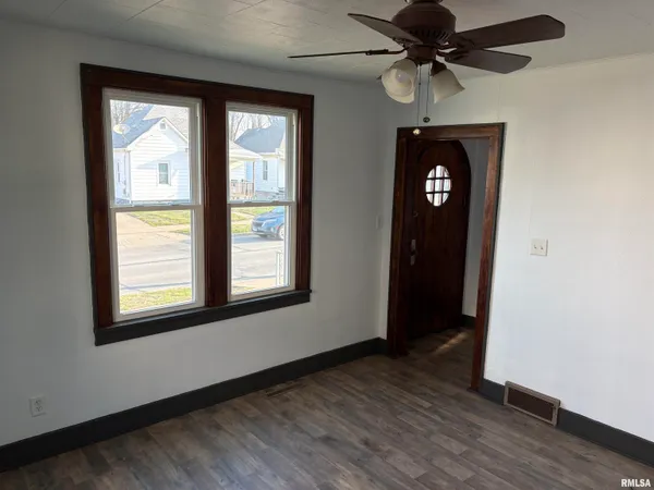 $90,000 | 714 East Ash Street, Canton, IL 61520