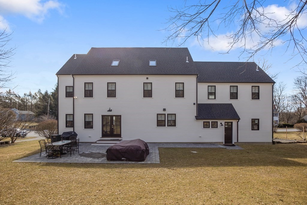 8 Briggs Road Lexington, MA 02421 - Photo 39 of 40 Gallery Image 39