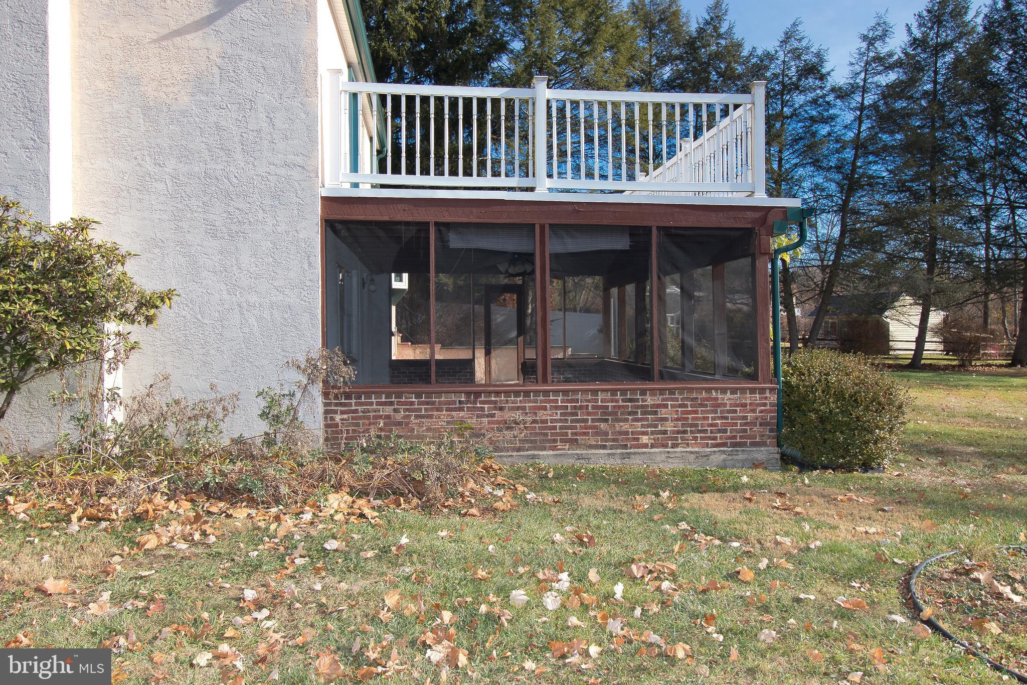 36 Brookline Road Ivyland, PA 18974 - Photo 3 of 22 Side View