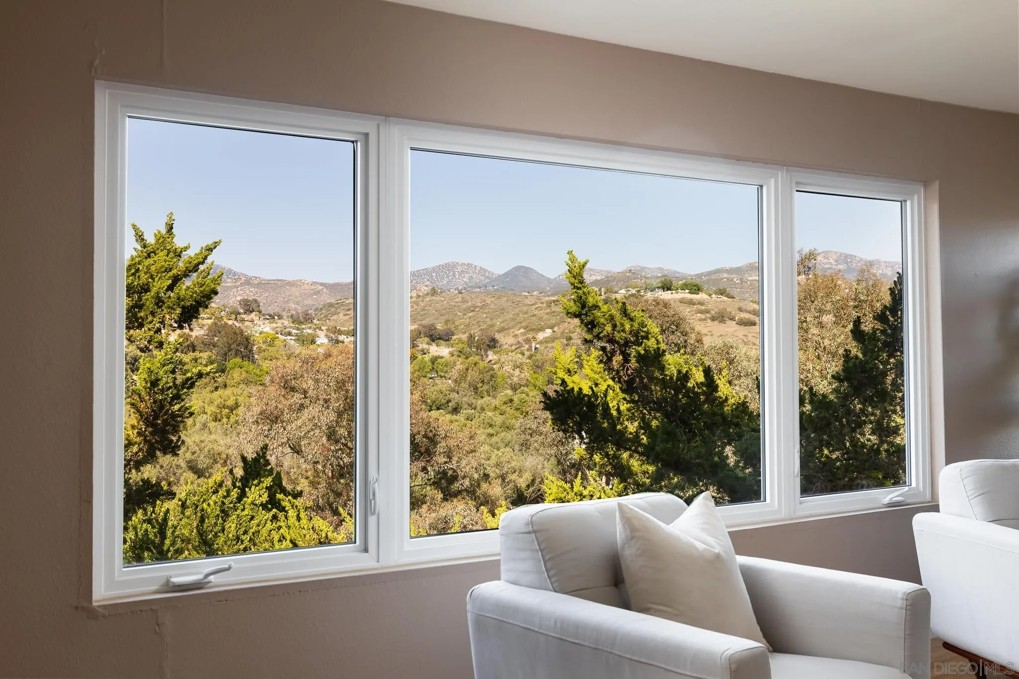 13995 Belvedere Drive Poway, CA 92064 - Photo 5 of 54 a living room with furniture and a window