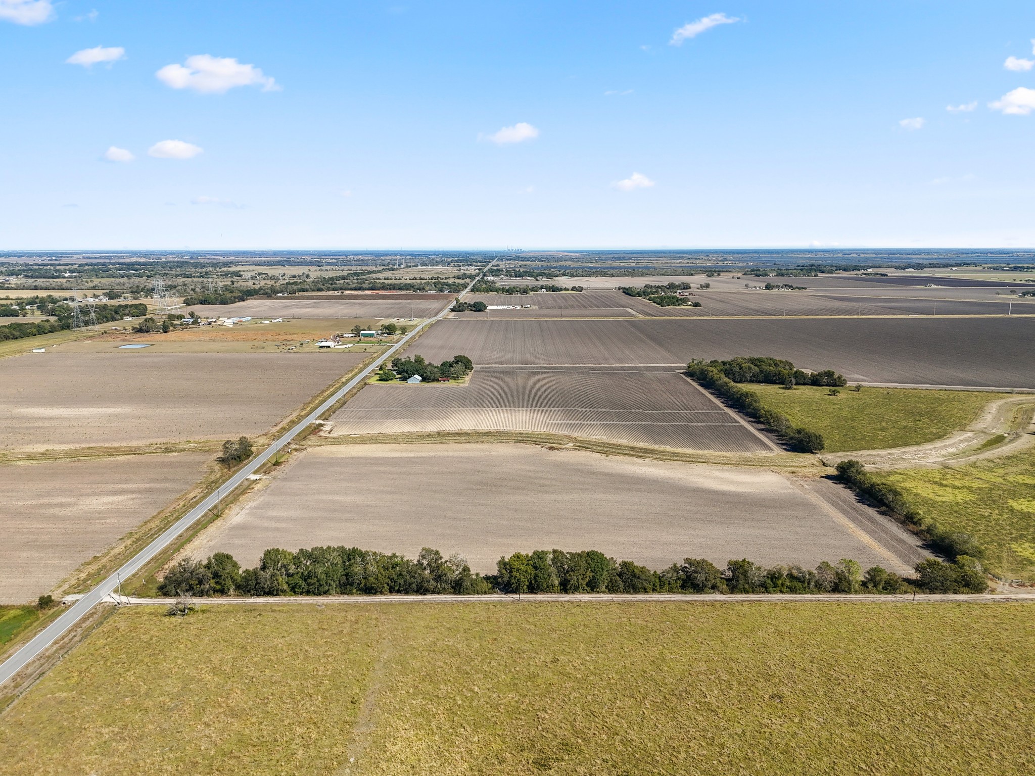 0 Vrlla Road Guy, TX 77444 - Photo 11 of 13 a view of an ocean and beach