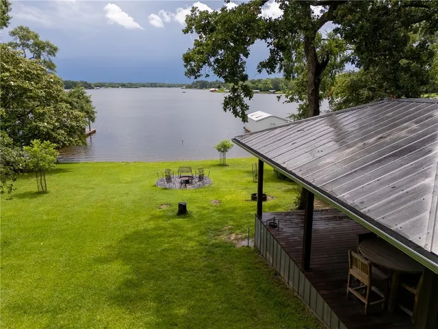 $998,000 | 8695 Clyde Acord Road, Franklin, TX 77856