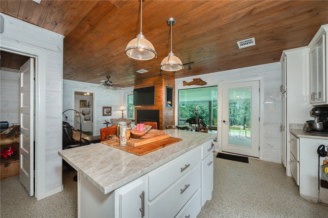 8695 Clyde Acord Road Franklin, TX 77856 - Photo 36 of 50 Casita kitchen