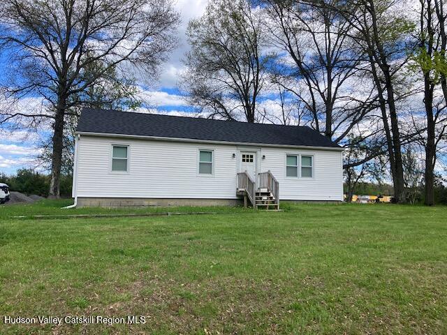 9580 Rte 9W Athens, NY 12015 - Photo 34 of 35 a view of a house with backyard