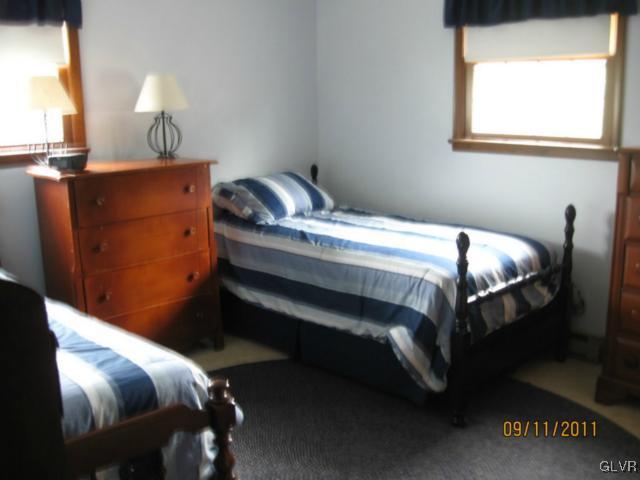 891 Valley View Road Coopersburg, PA 18036 - Photo 12 of 28 Gallery Image 12