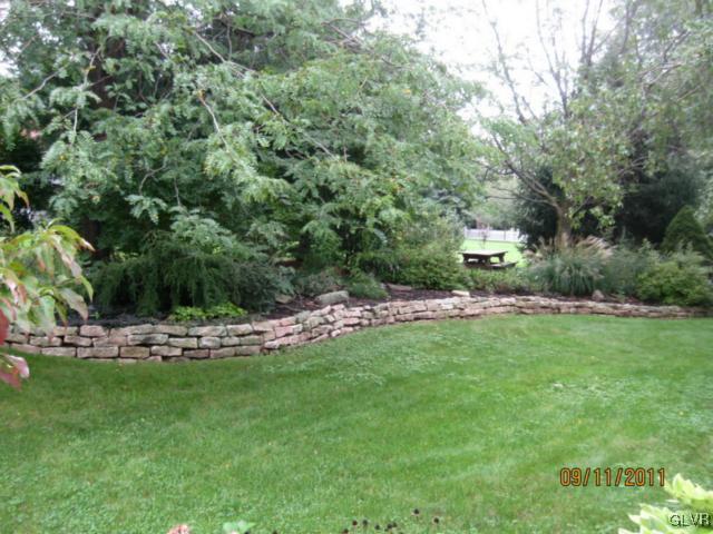 891 Valley View Road Coopersburg, PA 18036 - Photo 23 of 28 Gallery Image 23
