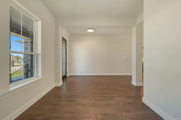 $729,990 | 1124 Portnall Pl Road, Bulverde, TX 78163