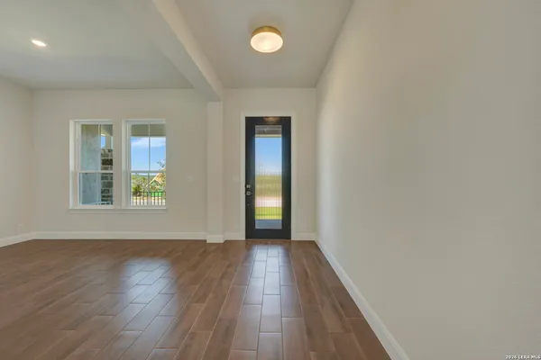 $729,990 | 1124 Portnall Pl Road, Bulverde, TX 78163