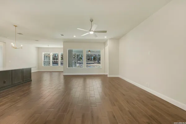 $729,990 | 1124 Portnall Pl Road, Bulverde, TX 78163