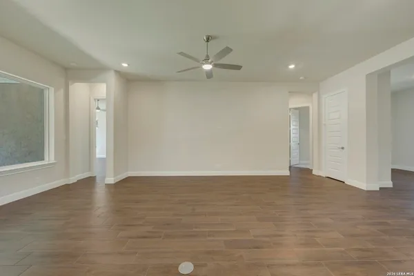 $729,990 | 1124 Portnall Pl Road, Bulverde, TX 78163