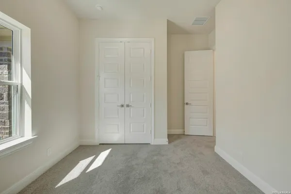 $729,990 | 1124 Portnall Pl Road, Bulverde, TX 78163