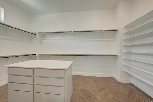 $729,990 | 1124 Portnall Pl Road, Bulverde, TX 78163