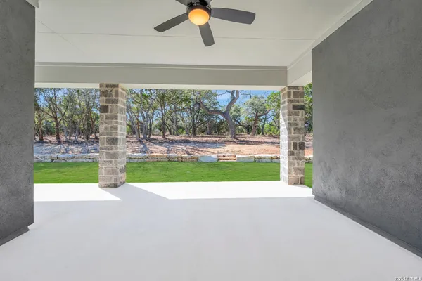 $729,990 | 1124 Portnall Pl Road, Bulverde, TX 78163
