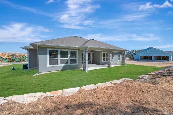 $729,990 | 1124 Portnall Pl Road, Bulverde, TX 78163