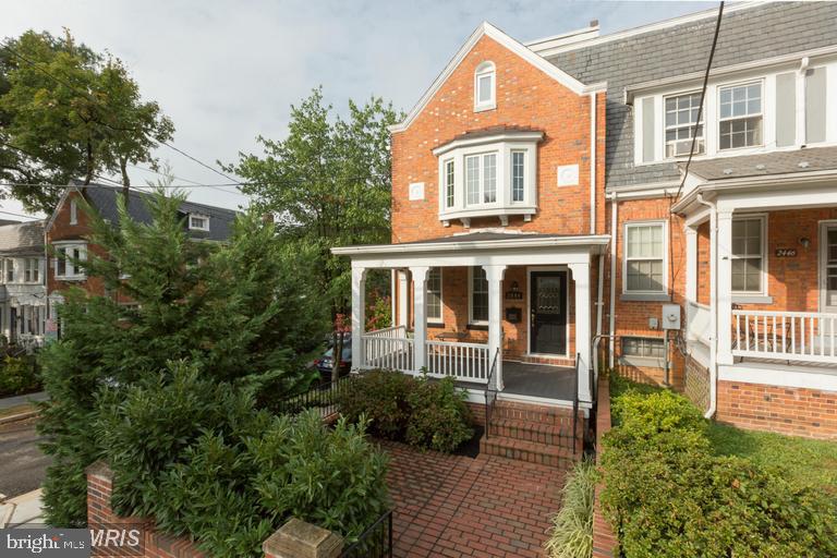 2444 Tunlaw Road Northwest Washington, DC 20007 - Photo 2 of 14