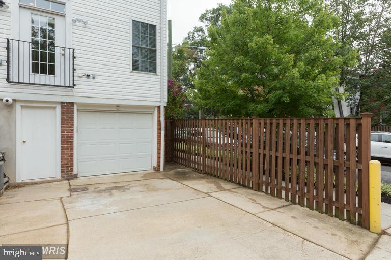 2444 Tunlaw Road Northwest Washington, DC 20007 - Photo 14 of 14