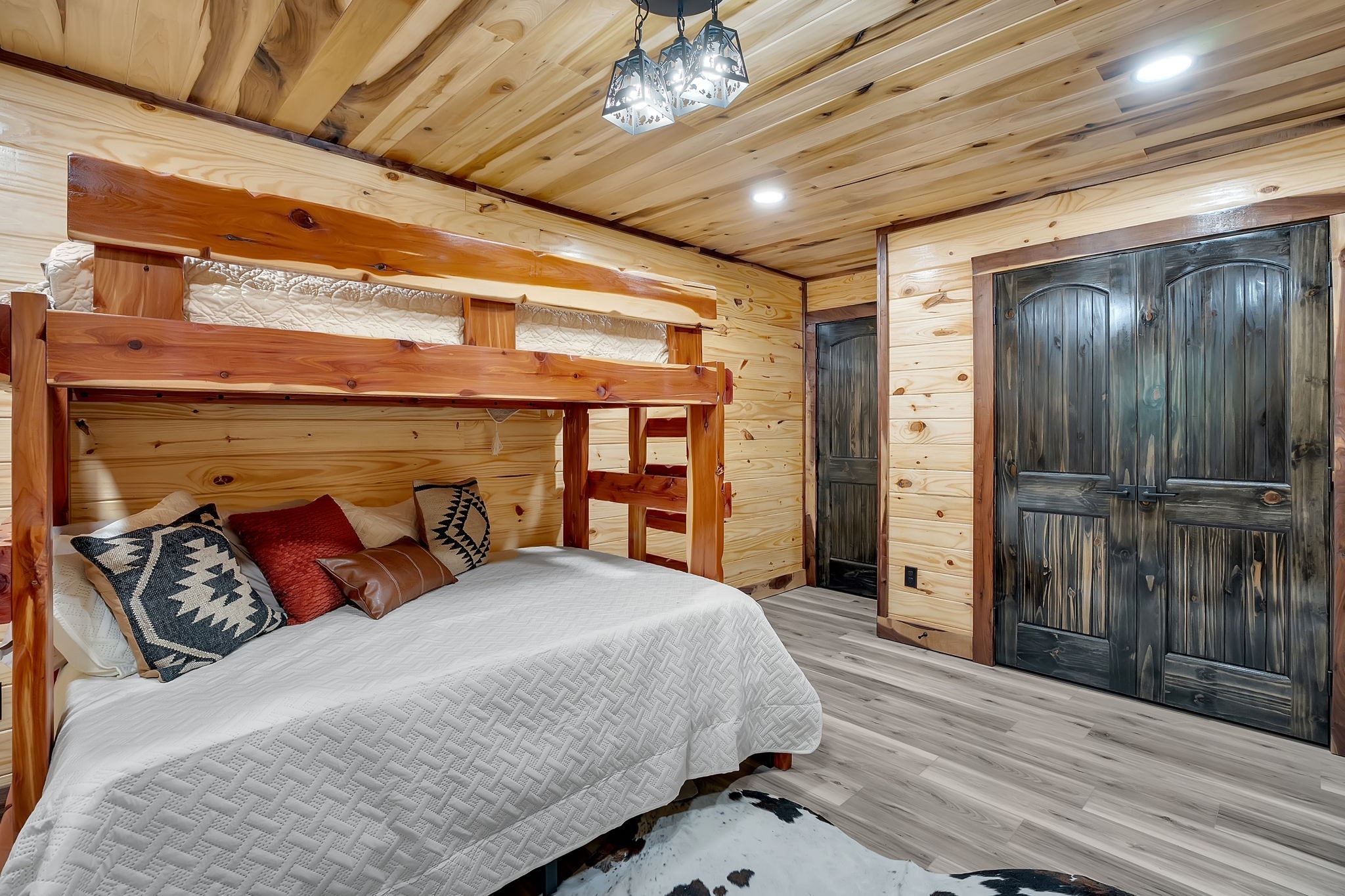 92 Ghea Road Normandy, TN 37360 - Photo 46 of 52 a bedroom with a bed and a dresser