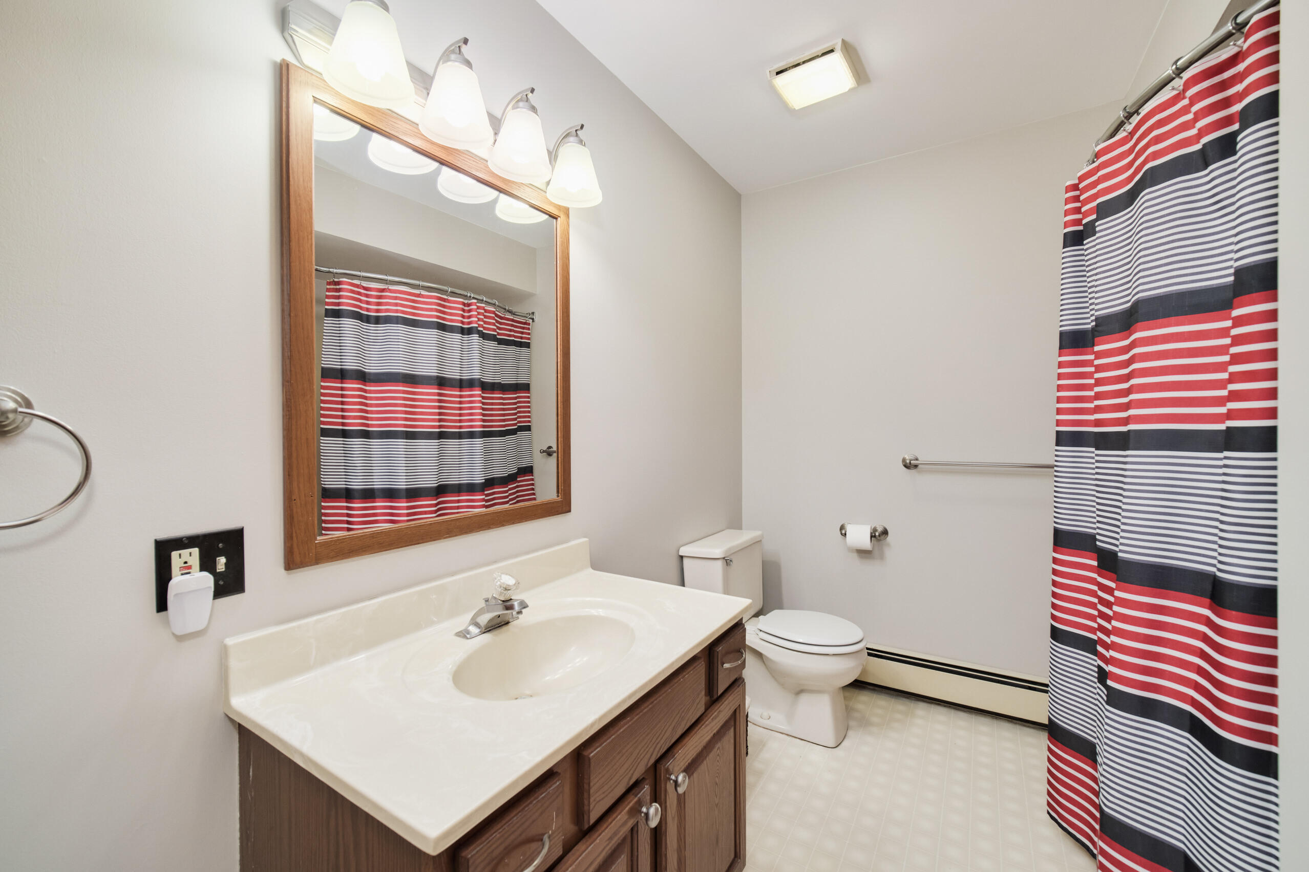 1379 Brown Road Manistee, MI 49660 - Photo 28 of 57 Full Bathroom