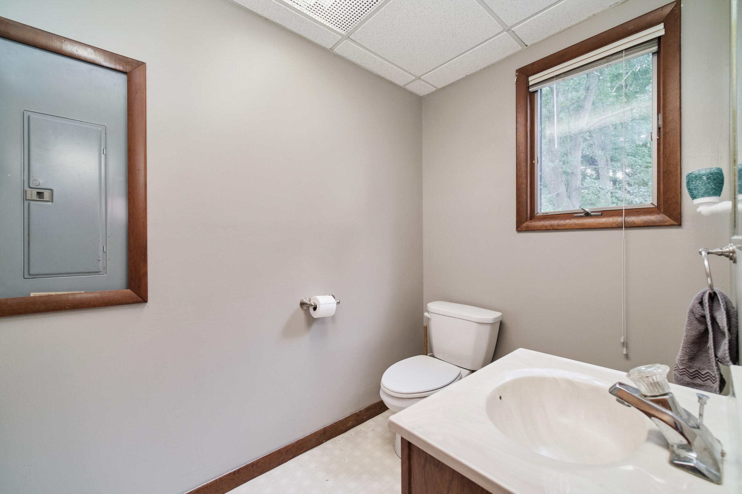 1379 Brown Road Manistee, MI 49660 - Photo 30 of 57 1/2 Bathroom