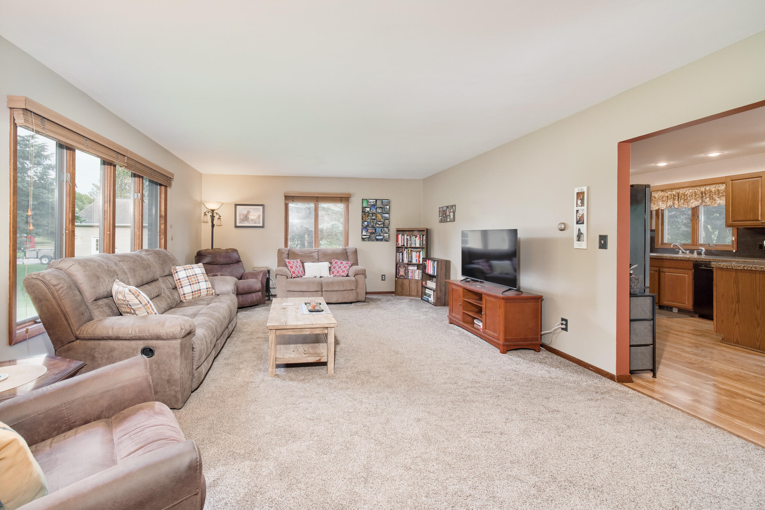 1379 Brown Road Manistee, MI 49660 - Photo 5 of 57 Living Room