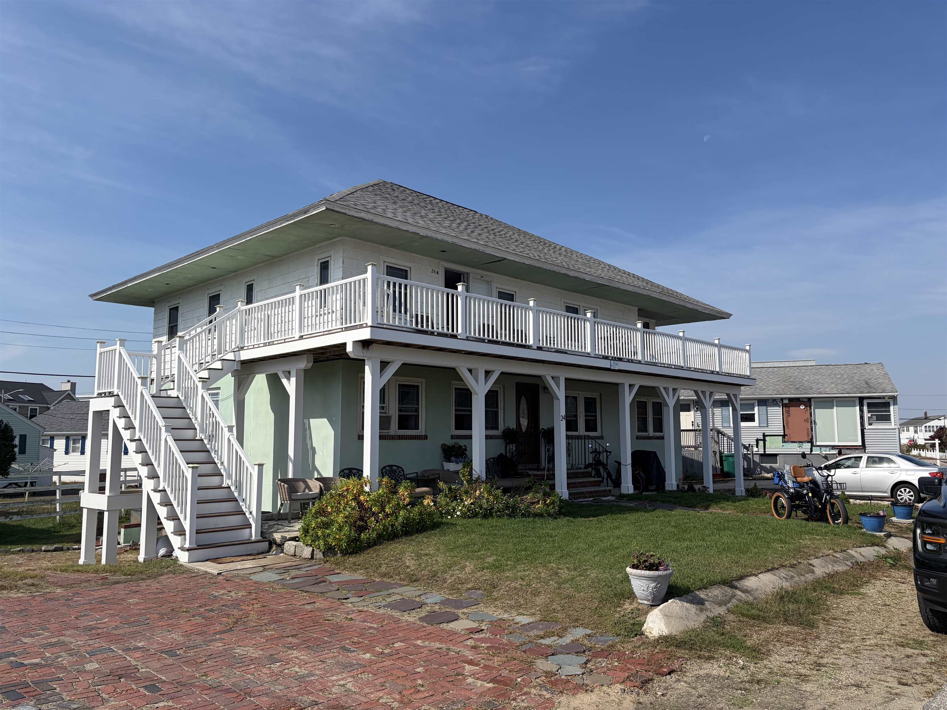 24 Campton Street Hampton, NH 03842 - Photo 1 of 19 Gallery Image 1