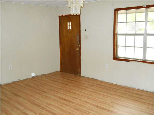 90 Sunny Street Sebastopol, MS 39189 - Photo 5 of 10 Photo 5