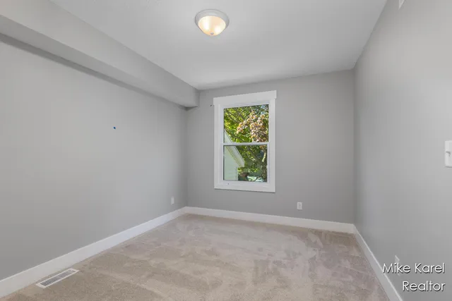 $379,900 | 10613 68th Avenue, Allendale, MI 49401