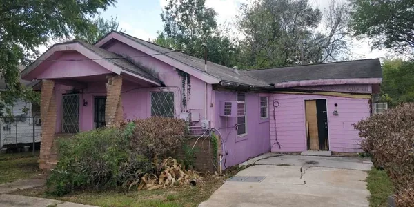 $29,900 | 3235 Waverly Street, Beaumont, TX 77705