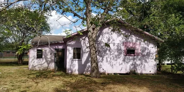 $49,199 | 3235 Waverly Street, Beaumont, TX 77705