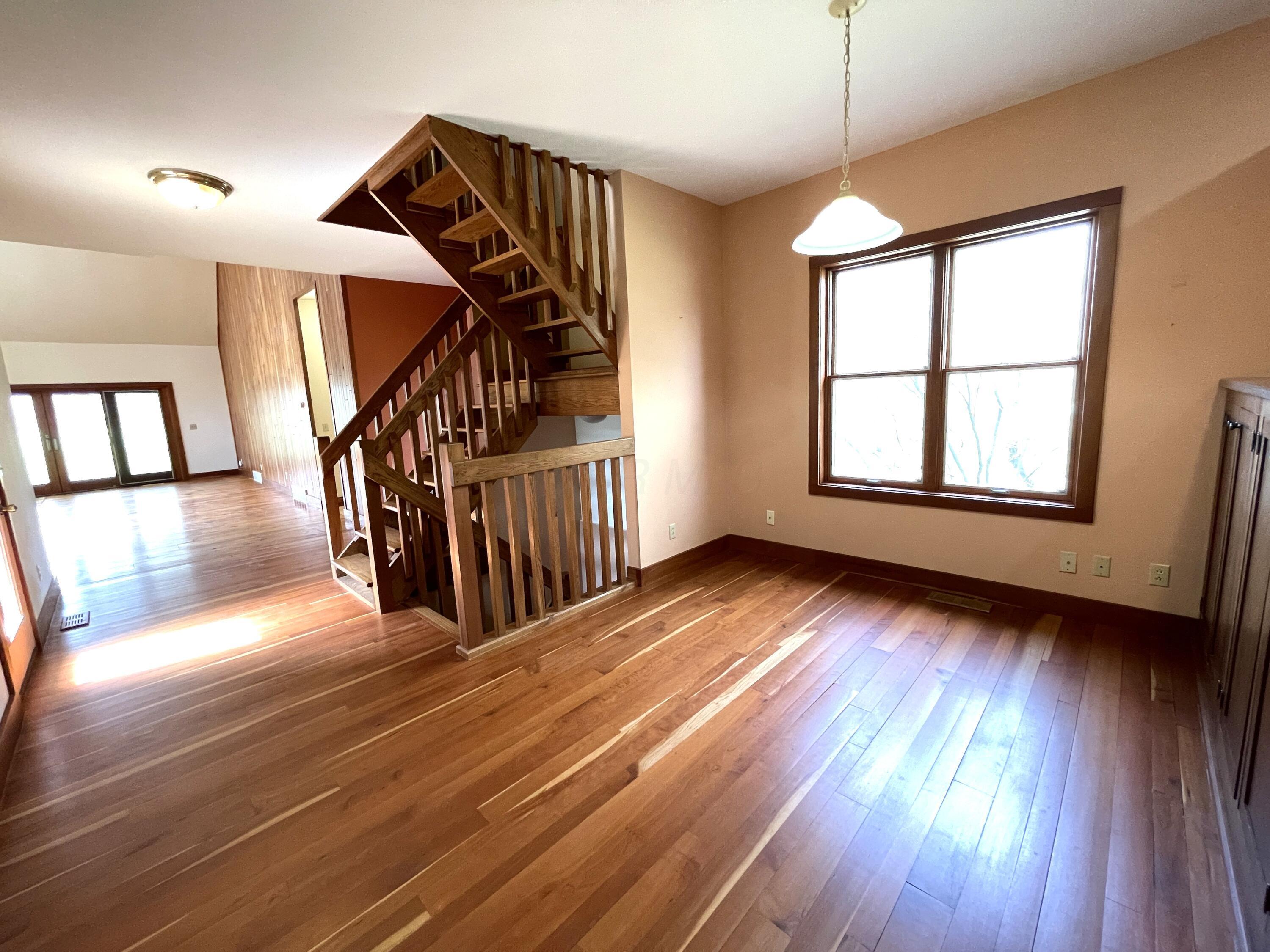10887 Kenyon Road Mount Vernon, OH 43050 - Photo 9 of 57 6