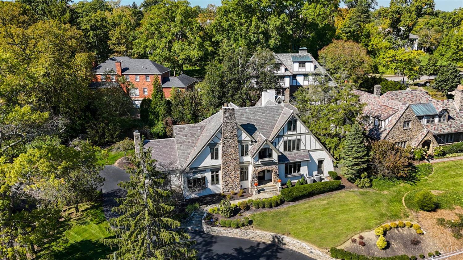1121 Edwards Road Cincinnati, OH 45208 - Photo 10 of 11 Gallery Image 10