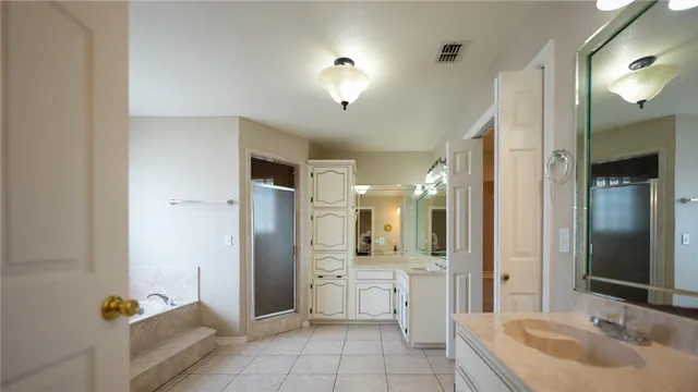 $650,000 | 240 County Road 2112, Alice, TX 78332