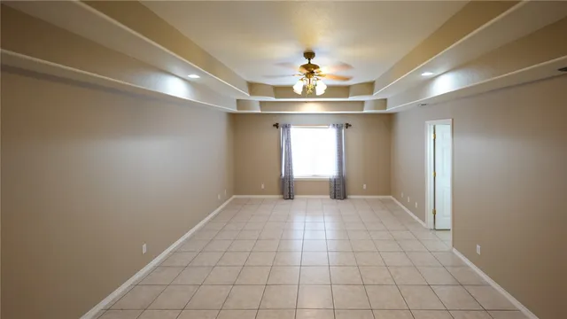 $650,000 | 240 County Road 2112, Alice, TX 78332