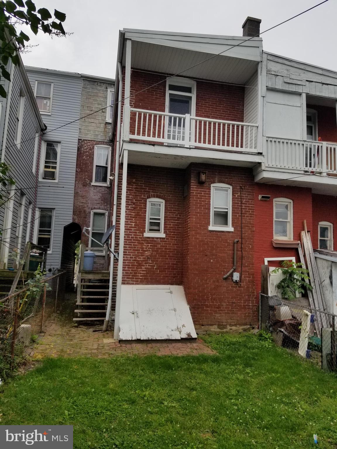115 Ruby Street Lancaster, PA 17603 - Photo 5 of 14 Back View