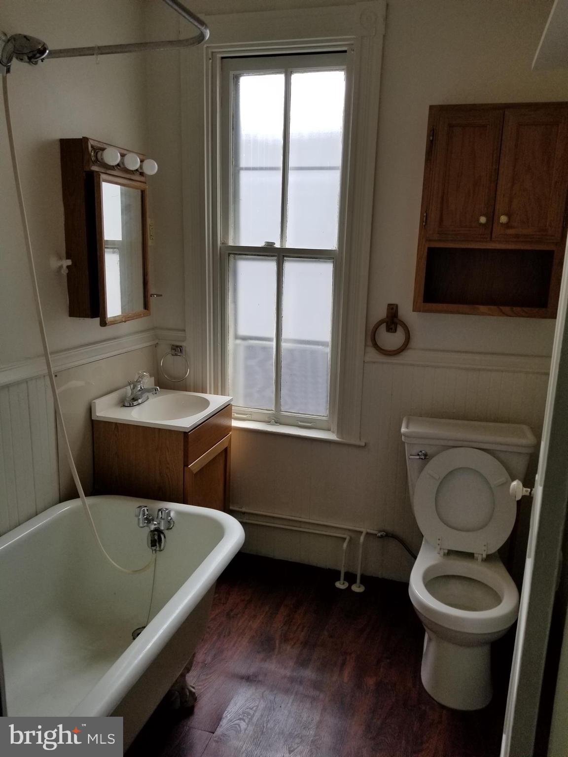 115 Ruby Street Lancaster, PA 17603 - Photo 8 of 14 Unit 2 Bathroom
