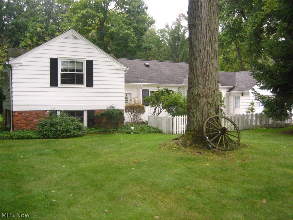 5718 Elmhurst Road North Olmsted, OH 44070 - Photo 18 of 19