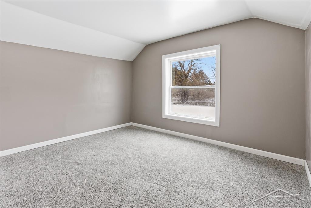 2177 West Knox Road Beaverton, MI 48612 - Photo 13 of 34
