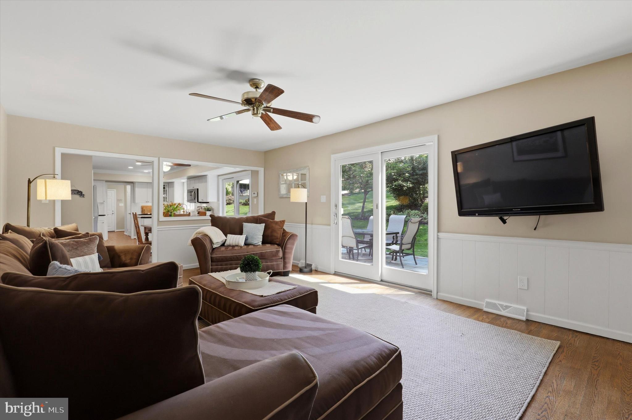 1089 Broadview Road Wayne, PA 19087 - Photo 20 of 46 Family Rooom