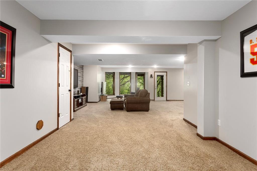 5501 Northeast Oaks Ridge Lane Lee's Summit, MO 64064 - Photo 36 of 44