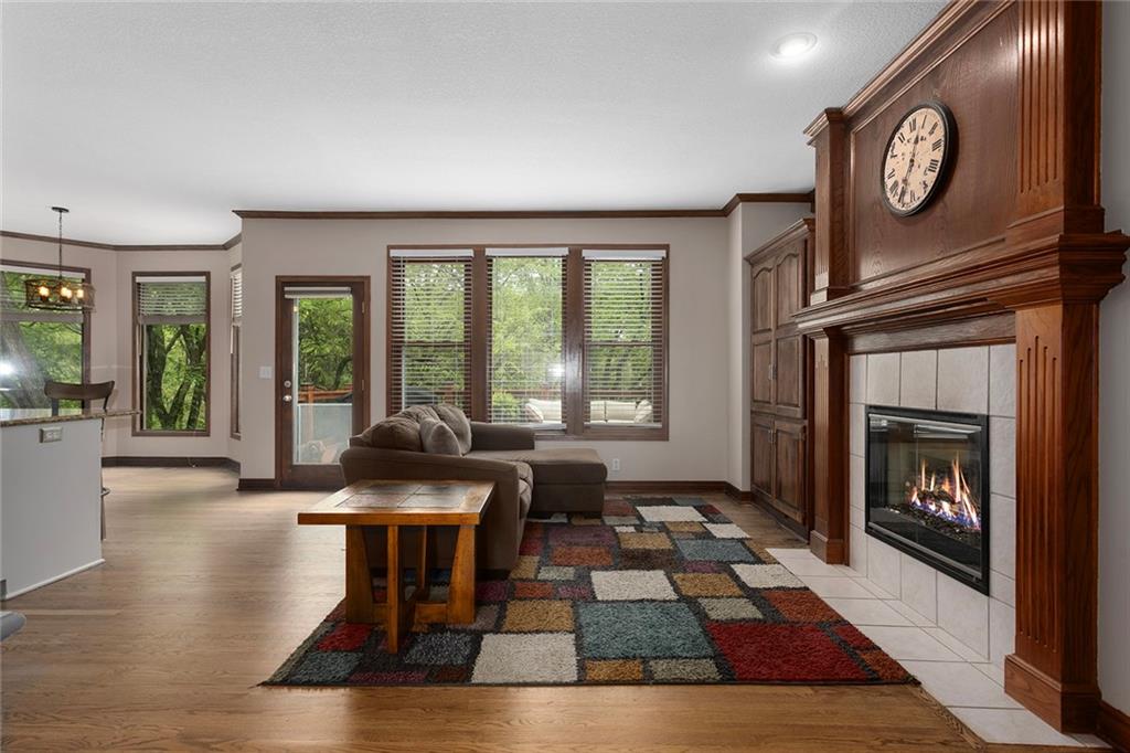 5501 Northeast Oaks Ridge Lane Lee's Summit, MO 64064 - Photo 6 of 44
